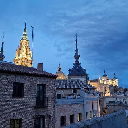 Atico En Toledo Con Terraza Apartment Exterior foto